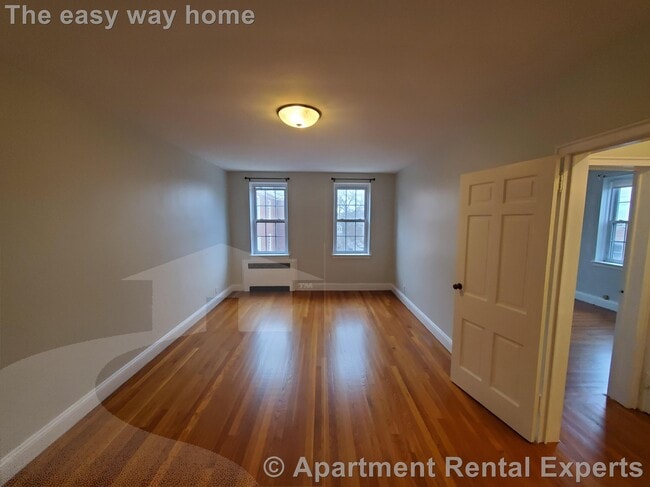 Building Photo - 16 Ware St Unit #42