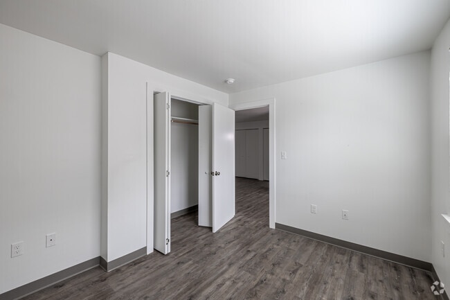 1BR, 1BA - Bedroom