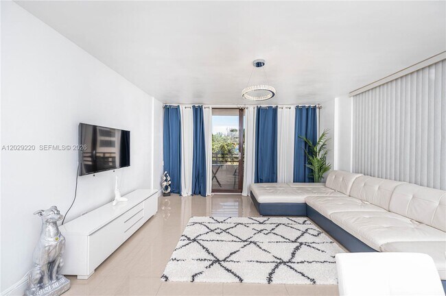 Photo - 3505 S Ocean Dr Unit 221