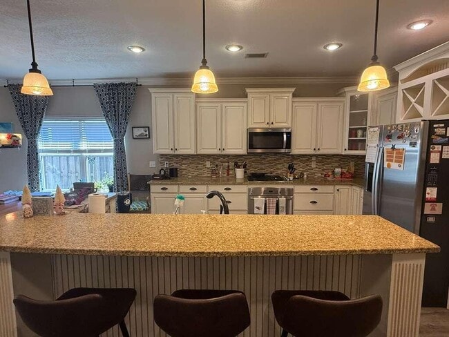 Photo - 703 Nutmeg Ave