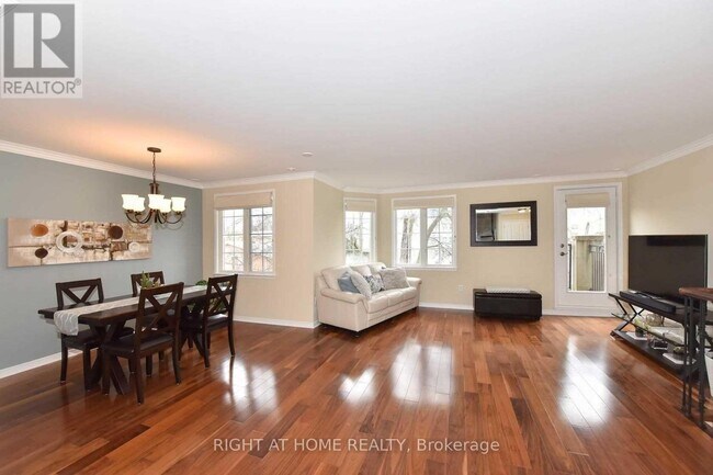 Photo - 108 Finch Ave W