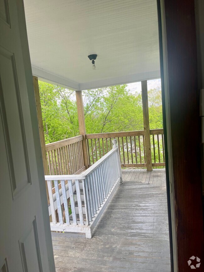 Building Photo - 348 Rollstone St Unit 3 Rental