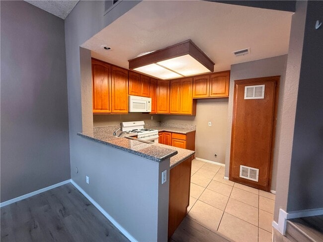 Photo - 63 Willowcrest Ln