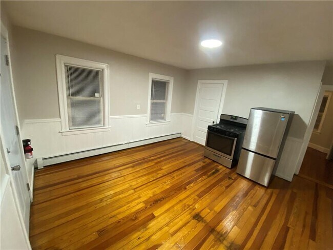 Photo - 33 Redfern St