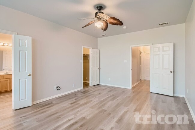 Photo - 761 Meghann Ln