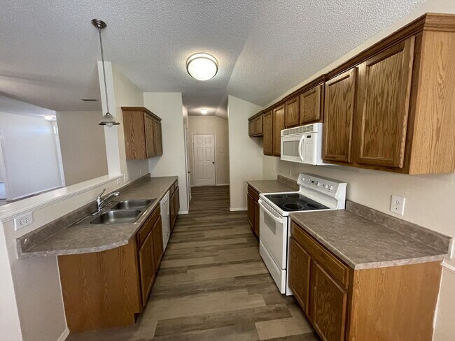 Photo - 1605 Kirby Ave