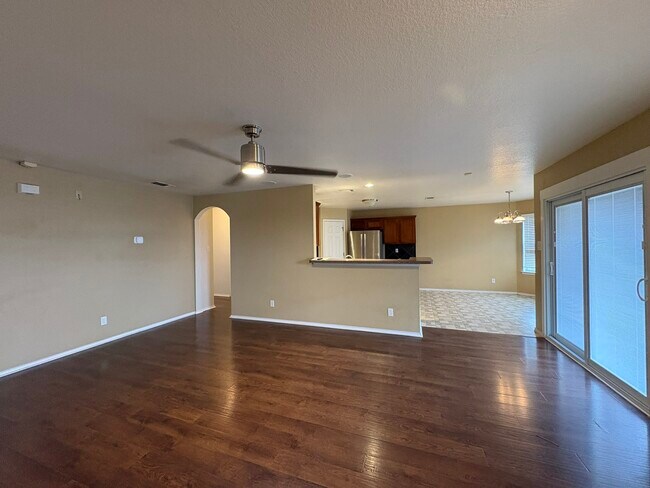 Photo - 2404 Griffin Dr