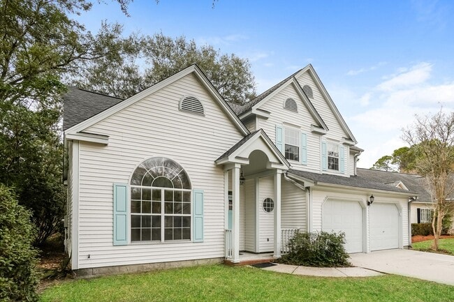 Photo - Stunning 3-bedroom, 2.5-bathroom home located in desirable Mt. Pleasant, SC