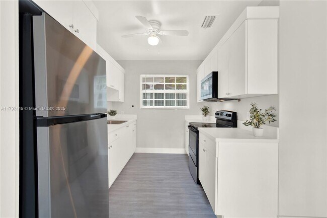 Photo - 10410 NW 28th Ave Apartment Unit B