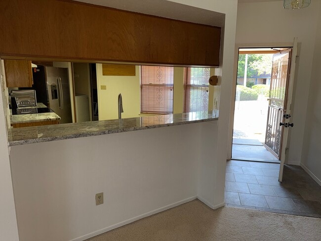Photo - 5516 Cochiti Ct NW