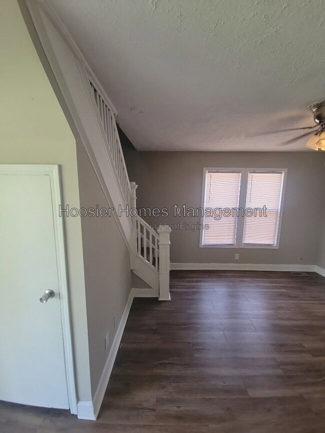Photo - 627 Bernard Ave