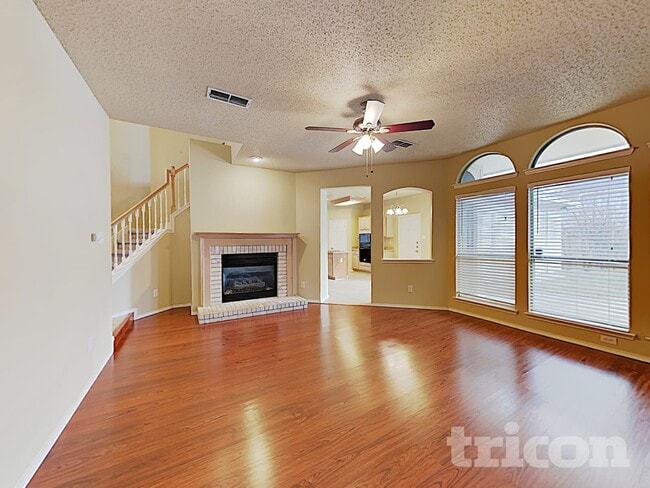 Photo - 412 Sweet Gum Dr