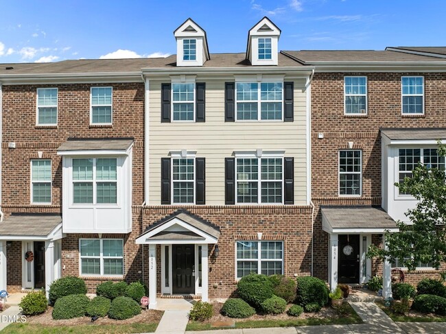 Photo - 6052 Kentworth Dr