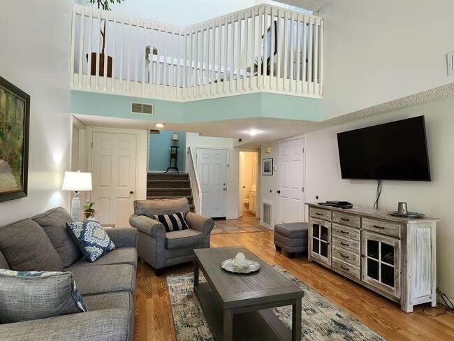 Photo - 166 Tall Pines Way