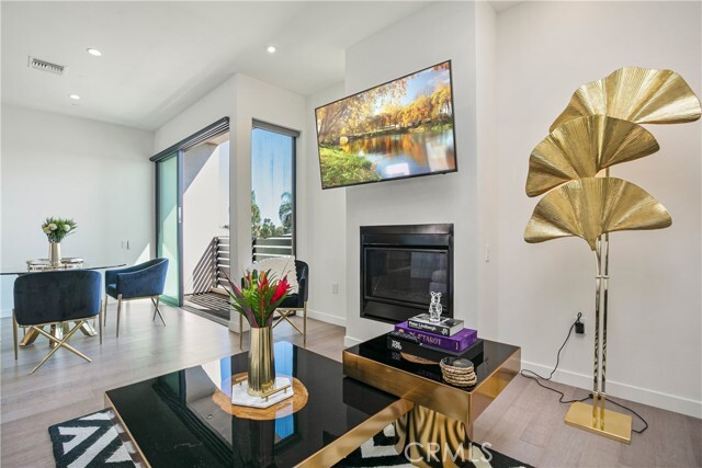 Photo - 823 N Fuller Ave Unit E