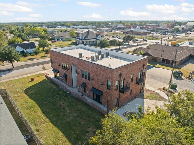 Photo - 201 E 5th St Unidad 211
