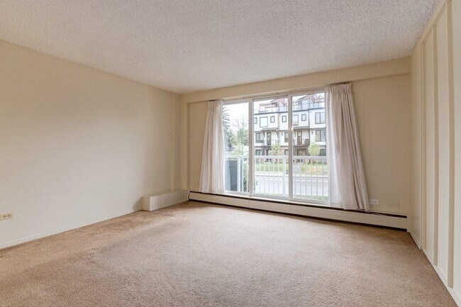 Photo - Harvard Towers