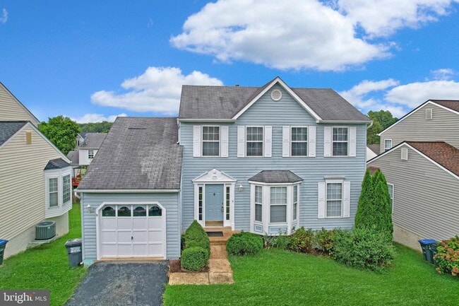 Photo - 16 Varone Dr