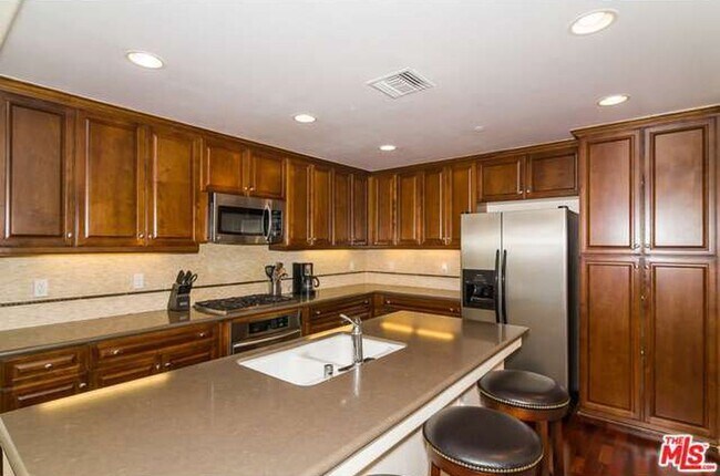 12975 Agustin Pl Unit 334