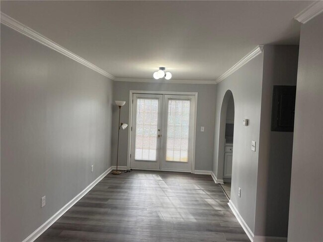 Photo - 110 Summer Pl NW