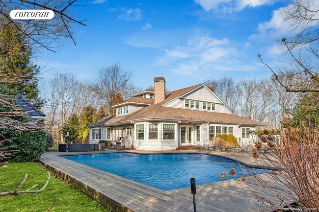 Photo - 3368 Noyack Rd