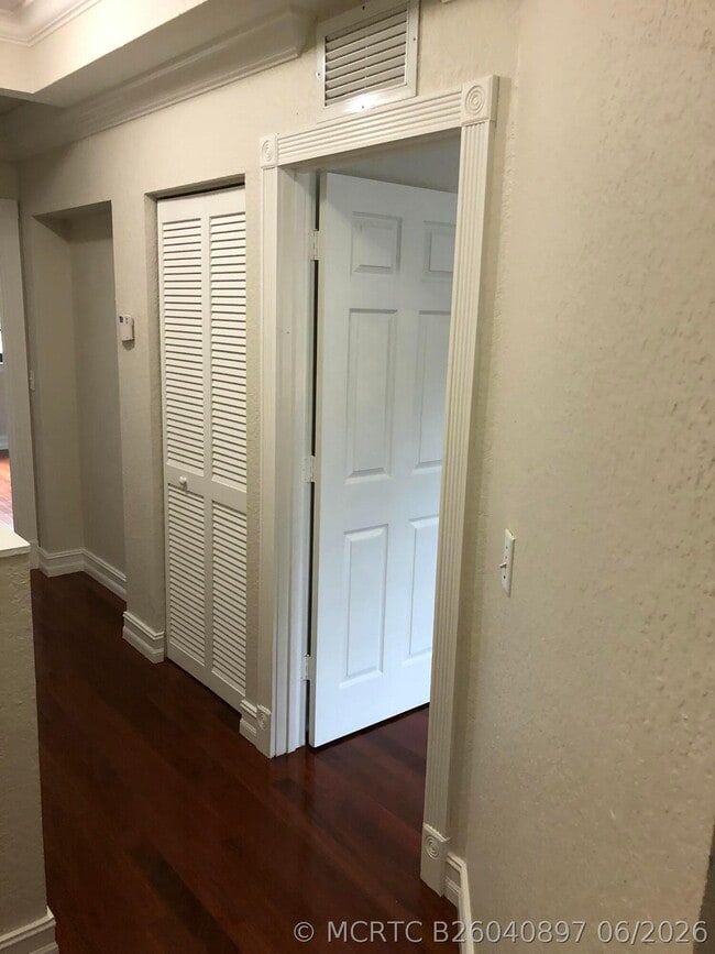 Photo - 4310 Vineyard Cir