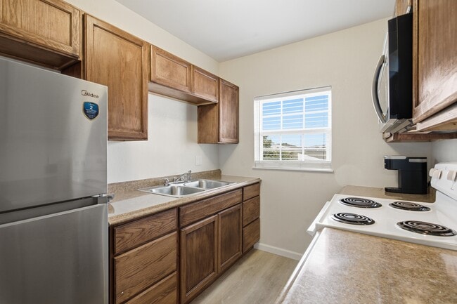 Photo - 4705 Shadylane Dr Unidad D
