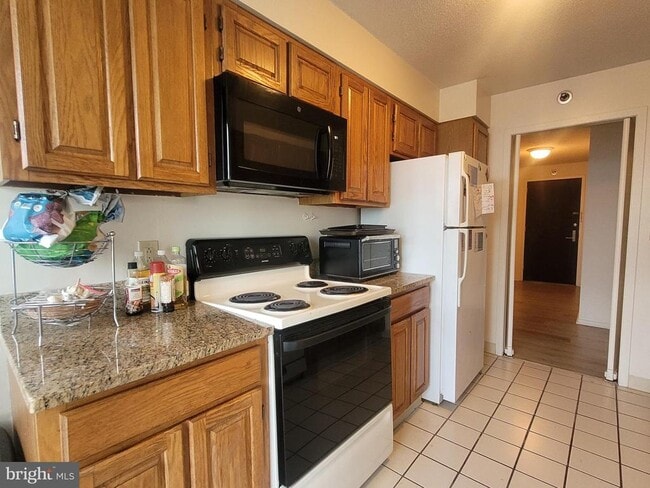 Photo - 2020 Walnut St Unit 22H