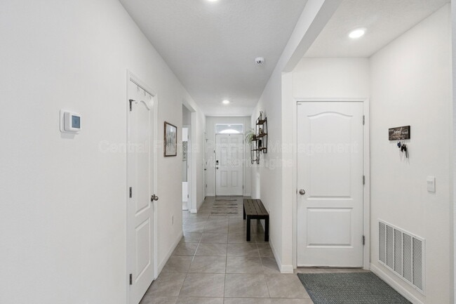 Photo - 5825 Arboretum St