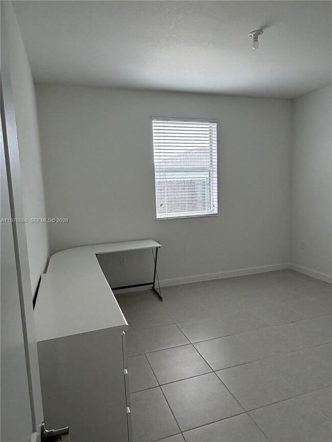 Photo - 14804 SW 162nd St