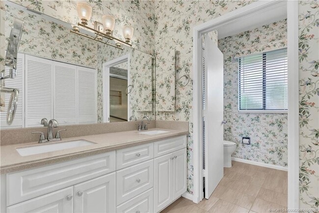 Building Photo - 2560 NW Seagrass Dr Unit 6B