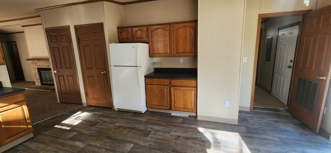 Photo - Spacious 3 Bedroom, 2.5 bathroom home with detached garage!