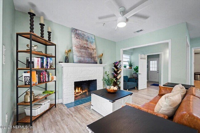 Photo - 719 S Shores Rd