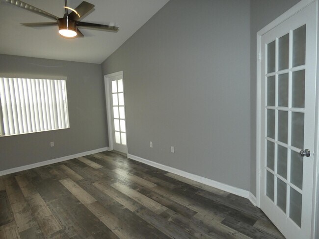 Photo - 2850 N Oakland Forest Dr