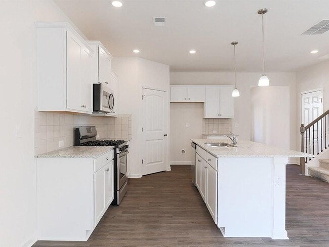 Photo - 114 Valimar Dr