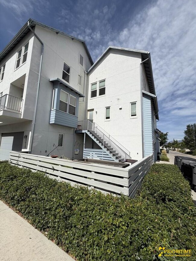 Photo - 5027 W Daybreak Pkwy