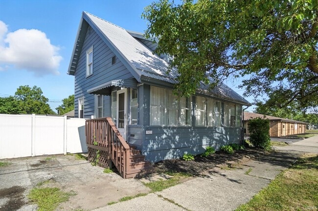 Photo - 3022 S Wayne Ave House