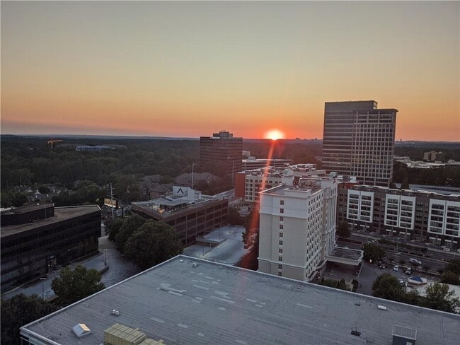 Photo - 3338 Peachtree Rd NE Unit 3008