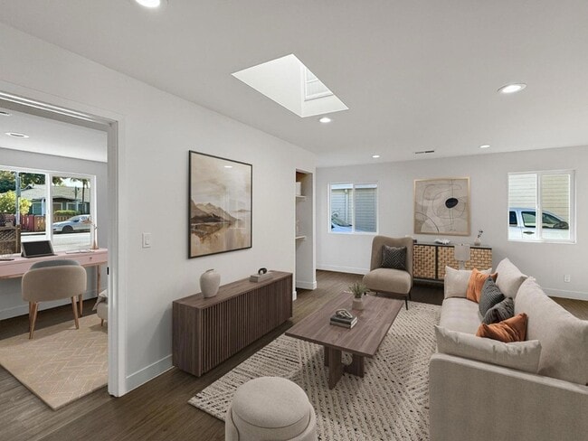 Photo - 2229 Pulgas Ave