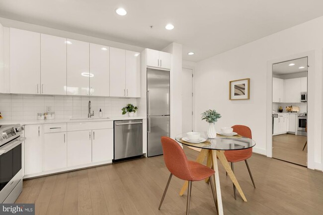 Photo - 1500 Pennsylvania Ave. SE Unit 305