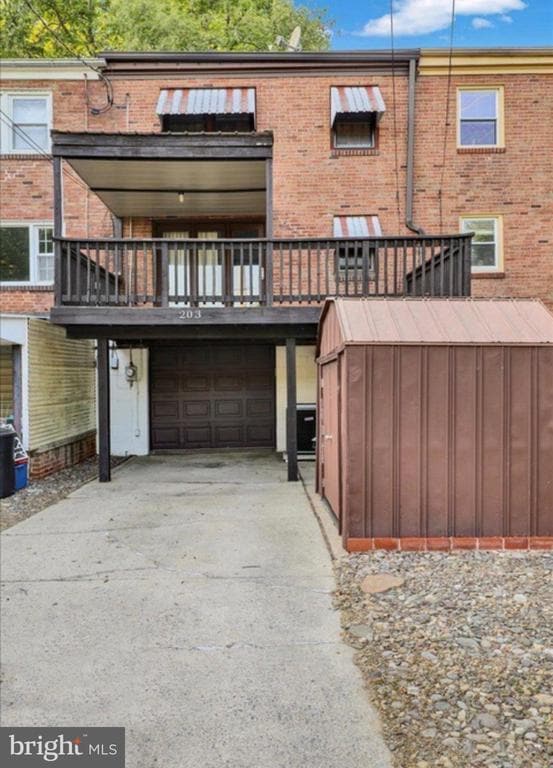 203 Sycamore Rd