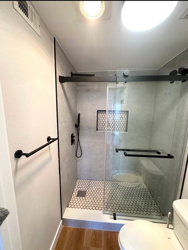 Photo - 918 W College St Unit apt 410