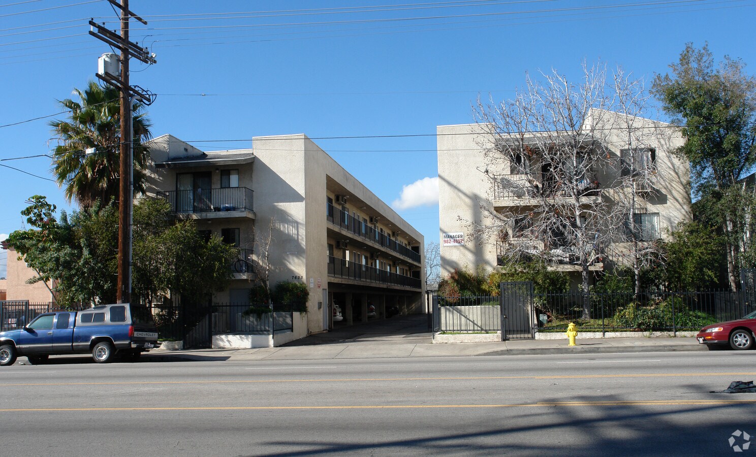Building - 7635 Lankershim Blvd