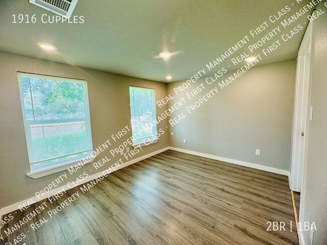 Photo - 1916 Cupples-