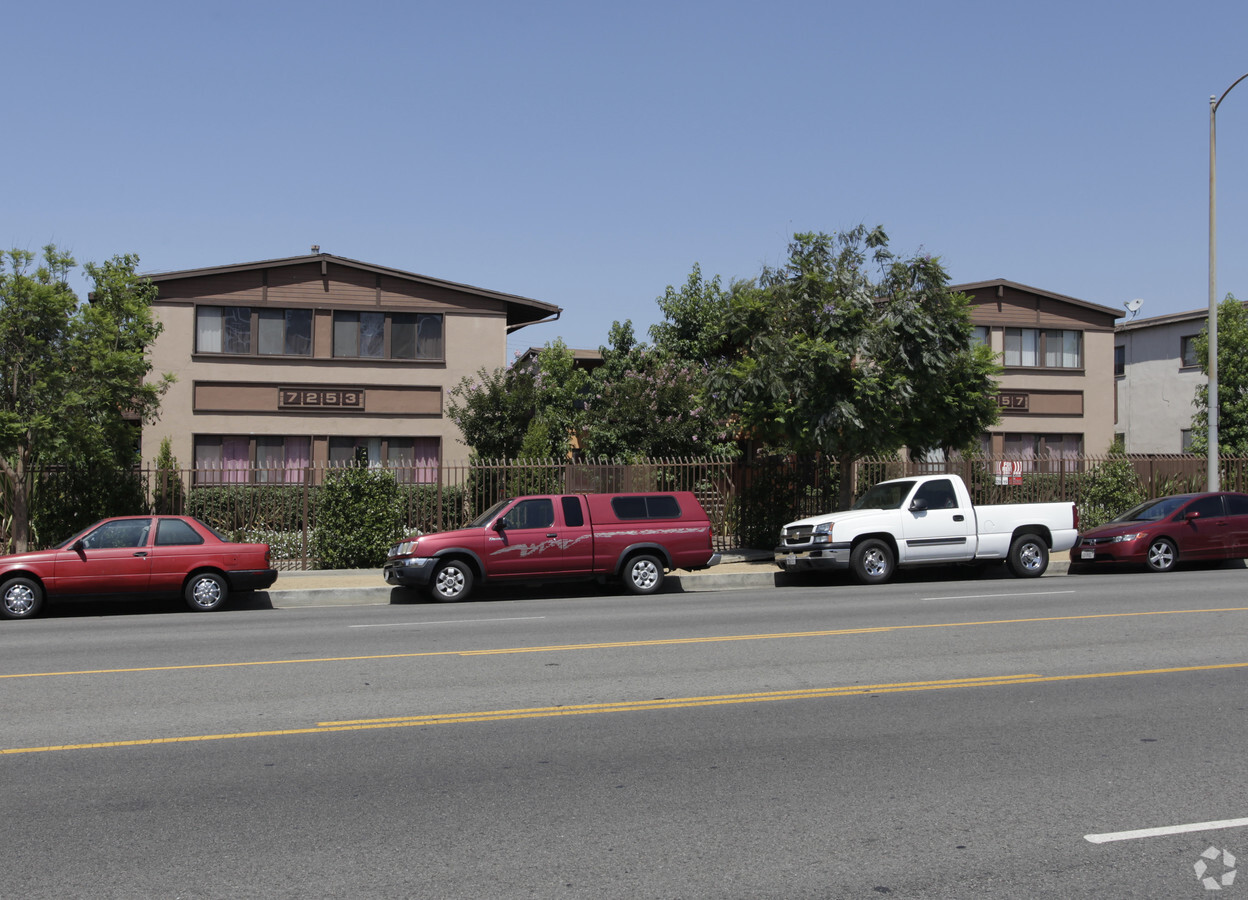 Photo - 7253-7257 Vineland Ave Apartments