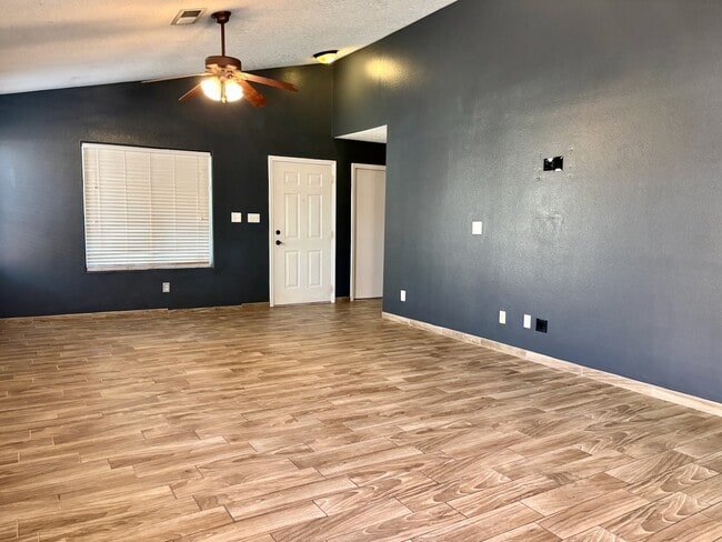 3617 Cameo Dr