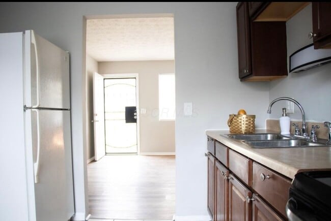 Photo - 2887 Atwood Ter Unidad 2885