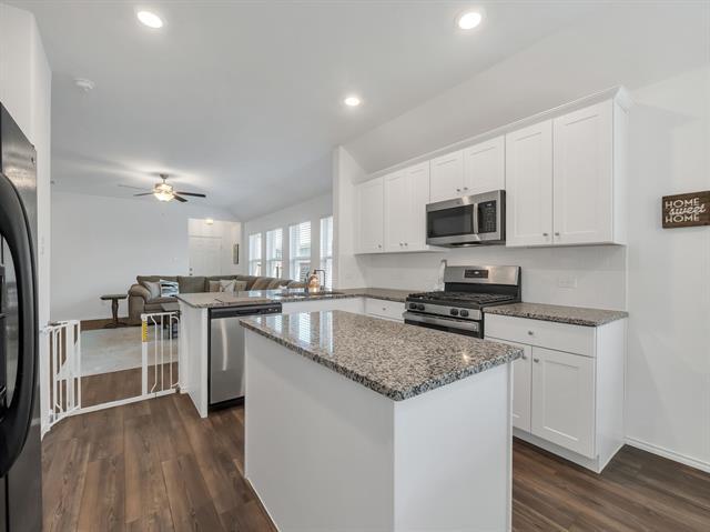 Photo - 2913 Meadowlands Dr