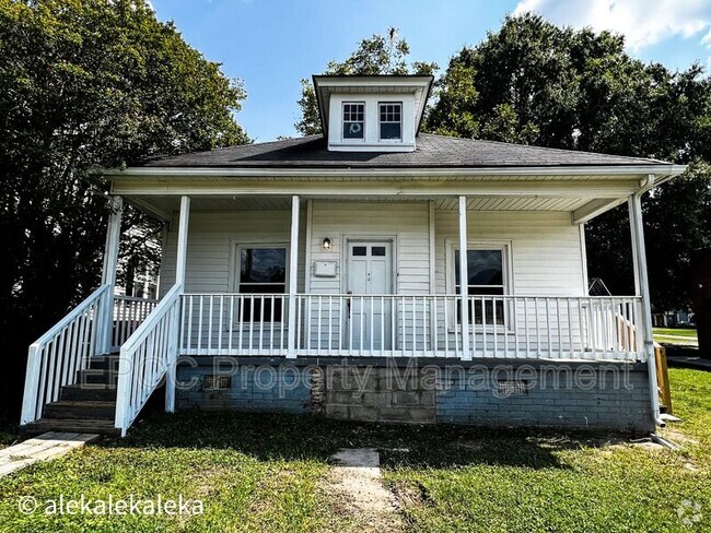 Building Photo - 516 Tucker St Rental