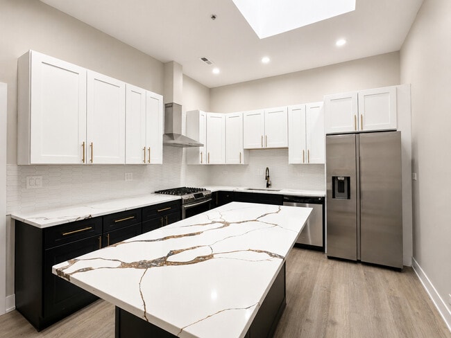 Photo - 3214 W Lawrence Ave Unit 2D